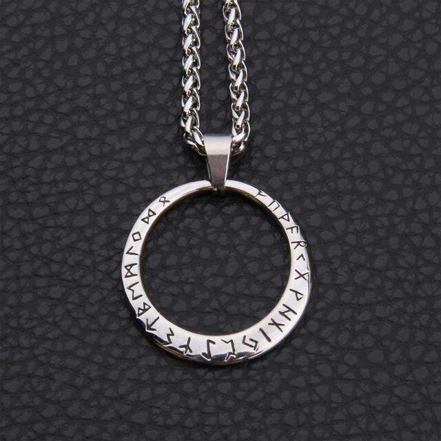 Style Médiéval Symbolique Collier Viking VASSAGO - Acier Inoxydable Runes Nordiques - Double Face Symbolique Bijou Nordique Runes Style Médiéval Symbolique Collier Viking VASSAGO - Acier Inoxydable Runes Nordiques - Double Face Symbolique Bijou Nordique Runes